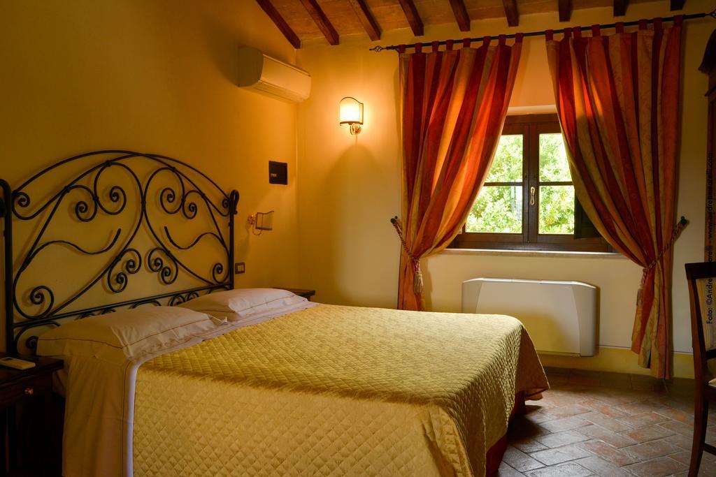 Hotel Saturno Fonte Pura Saturnia Ruang foto